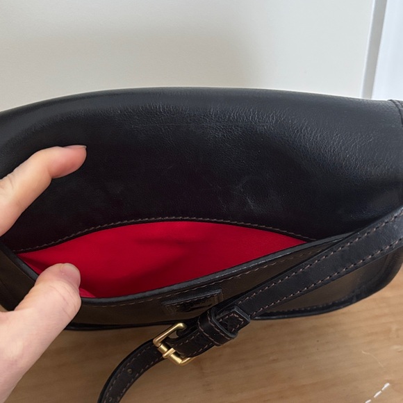 Dooney and Bourke leather crossbody - Picture 8 of 10